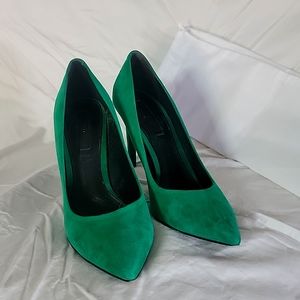 Hugo Boss Pepita Goat Suede green pumps made in Italy size 40